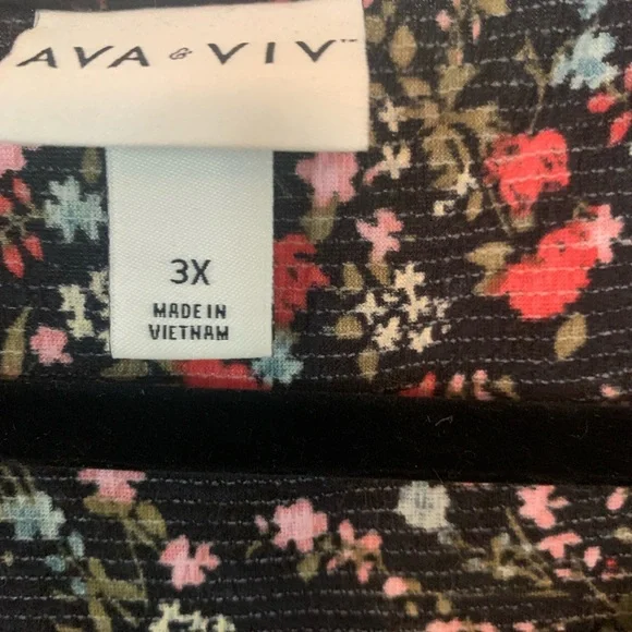 Ava & Viv Black Floral Short Sleeve Tiered Dress - Picture 5 of 7